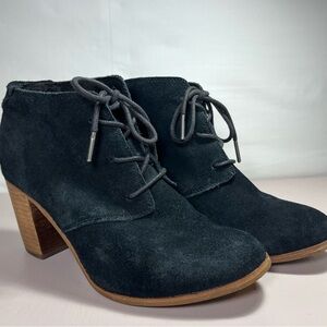 TOMS Suede Lace-Up Ankle Booties Women’s 8 Black Charcoal Heeled Boots